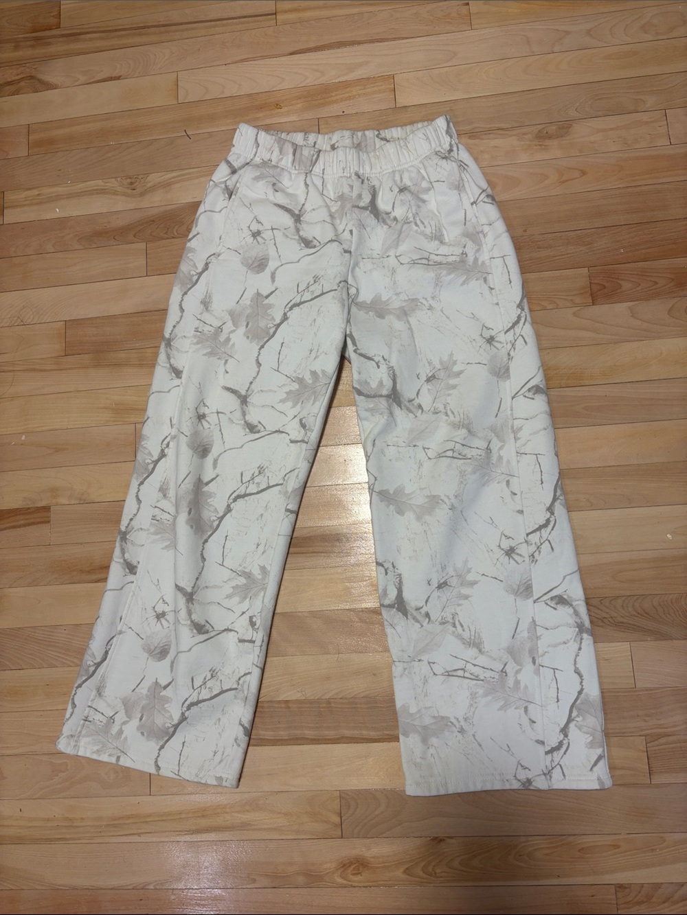 White camo Garage sweatpants